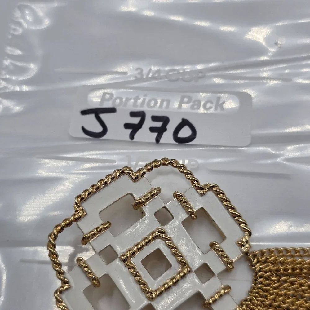 AVON Geometric Tassel Brooch Gold Tone White Enamel Lapel‎ Pin Pendant Dangle